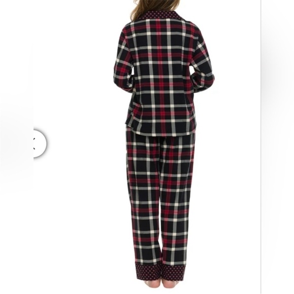 Vera Bradley Pajama Set - Picture 2 of 8